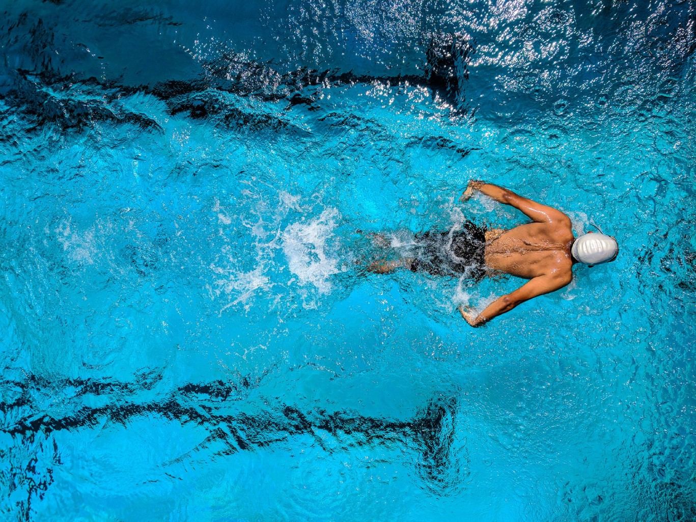 Master Your Fantasy Swimming Team with Precision